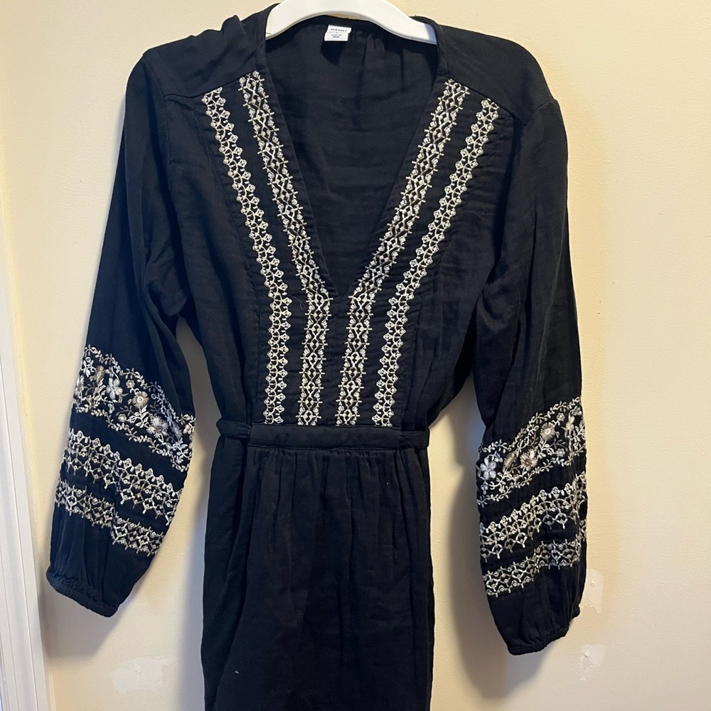 Black Maternity Top with embroidery and flowly sleeves